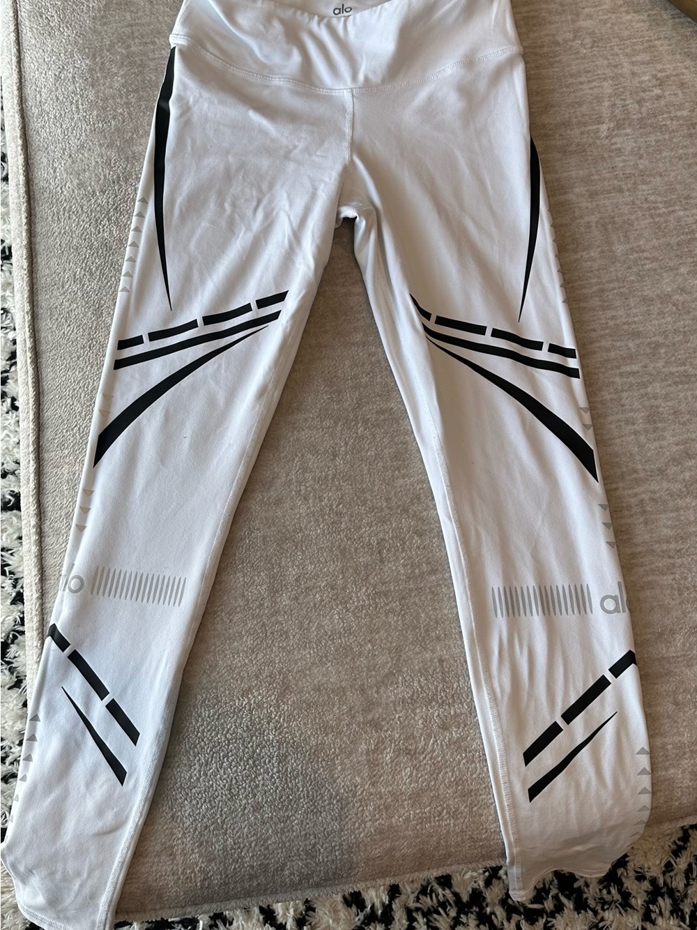 ALO Yoga Airbrush leggings